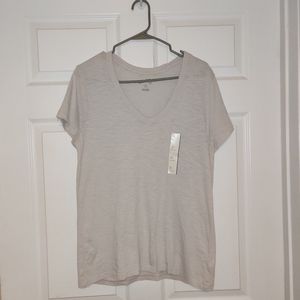 Universal Threads Short Sleeved V Neck Tee *FREE when bundled w/ 2 other items*